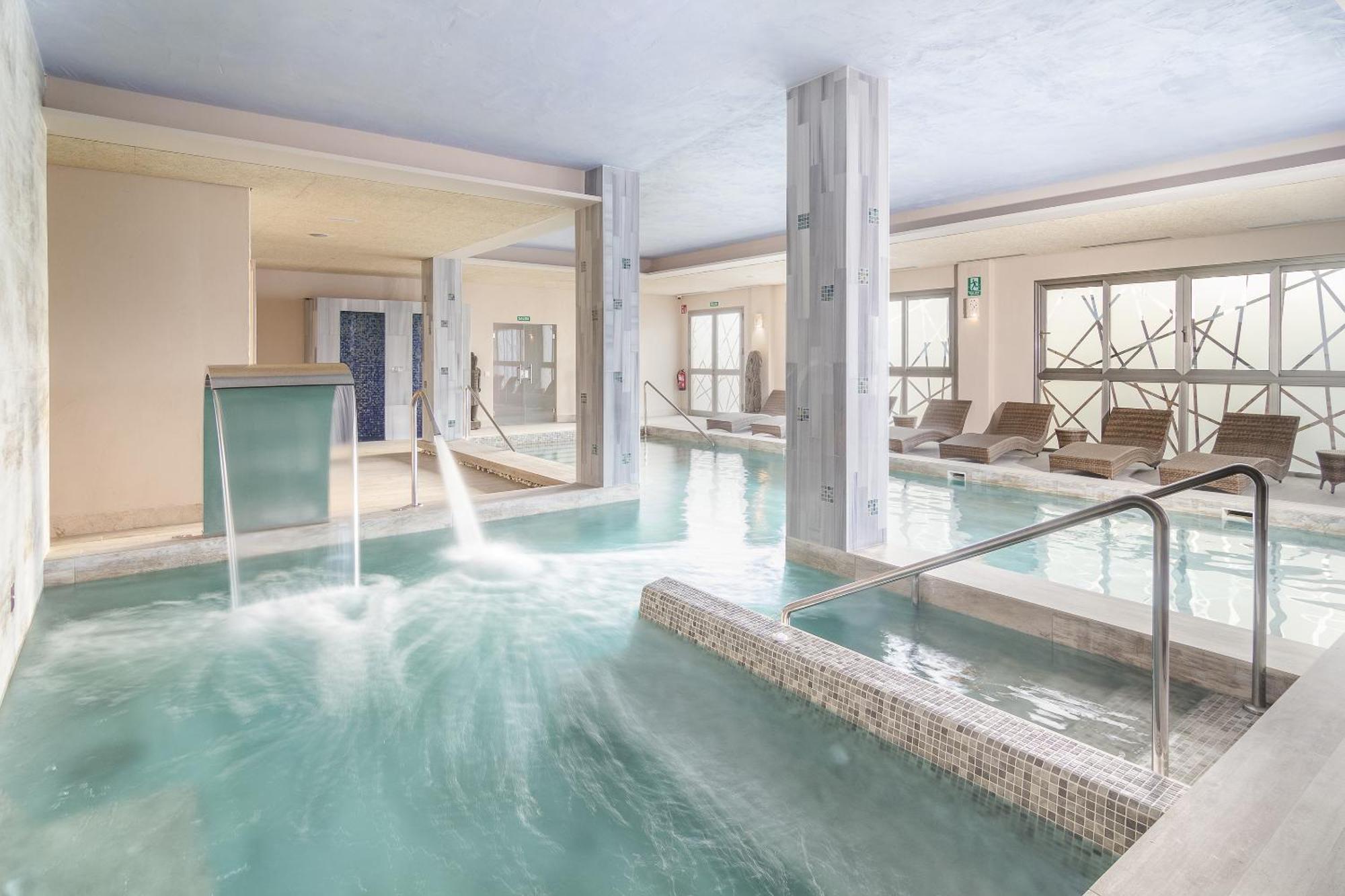Zahara Beach & Spa By Qhotels - Adults Recommended 자하라드로아튠스 외부 사진 Spa at the Hotel